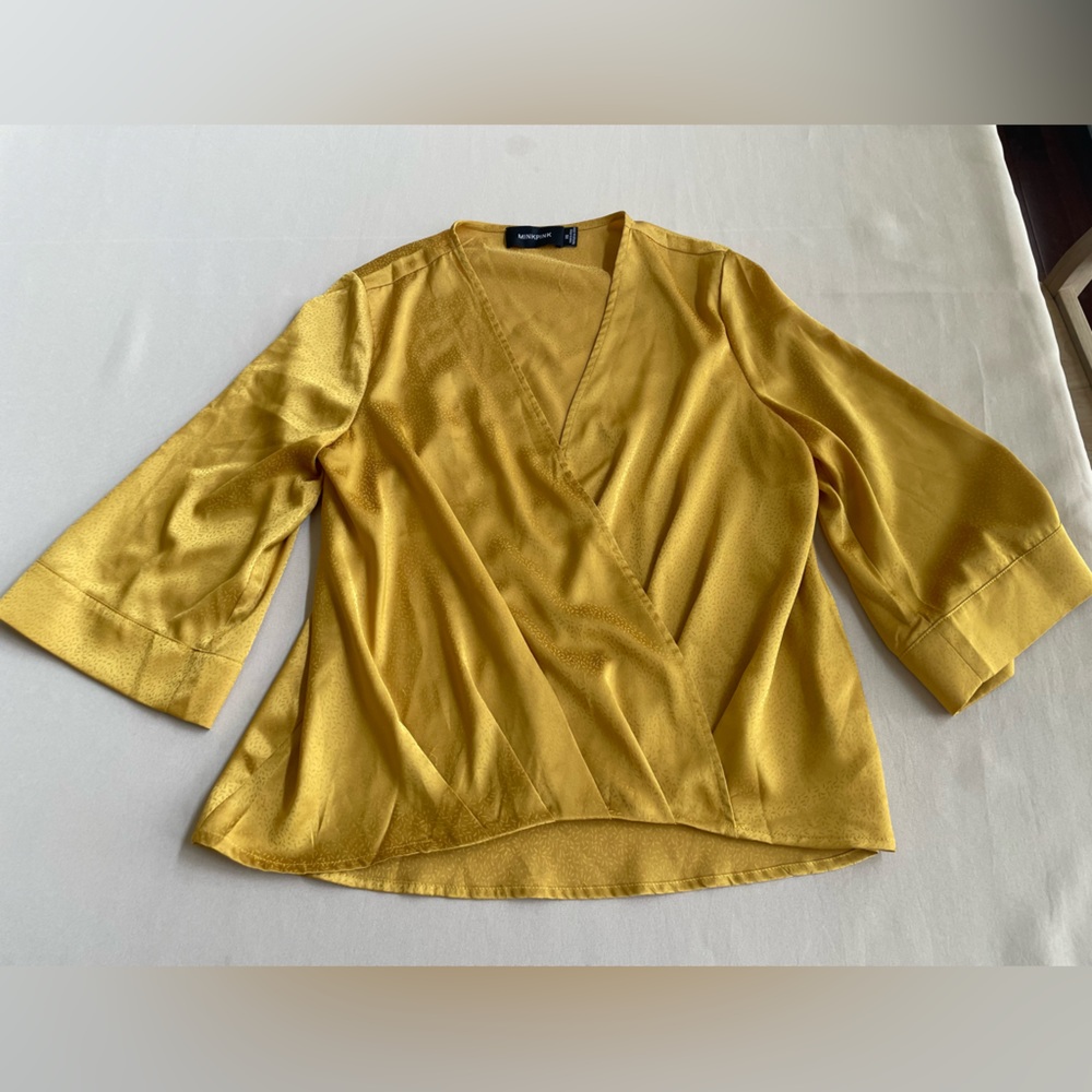 MINKPINK yellow blouse
